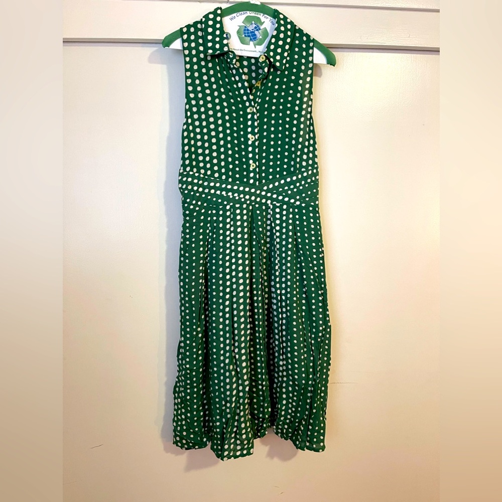 Fun Dress from Anthropologie. Polka Dots and Pockets!!